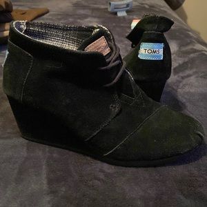 Toms Wedges